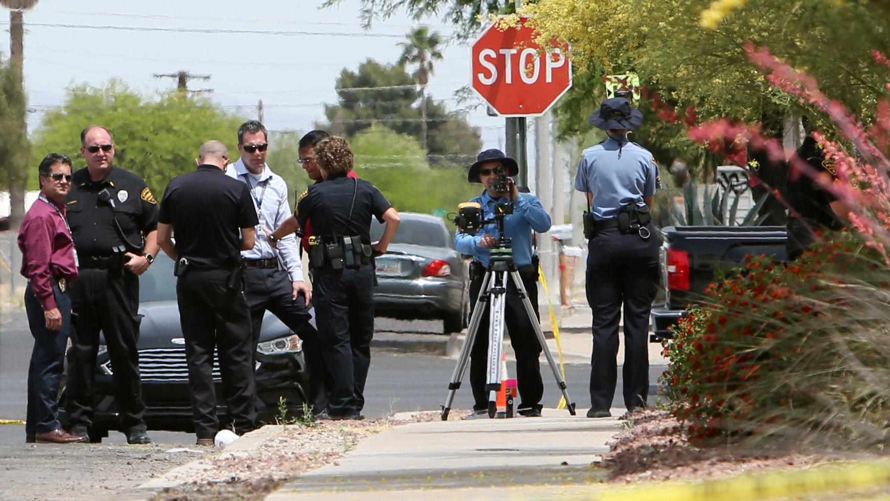 Tucson police search for 66-year-old Autozone worker carjacked outside store
